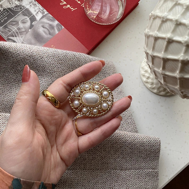 Golden Pearl Halo Brooch – Retro Glam Revival
