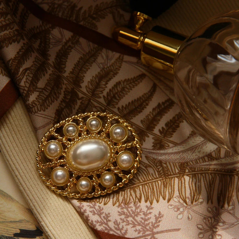 Golden Pearl Halo Brooch – Retro Glam Revival