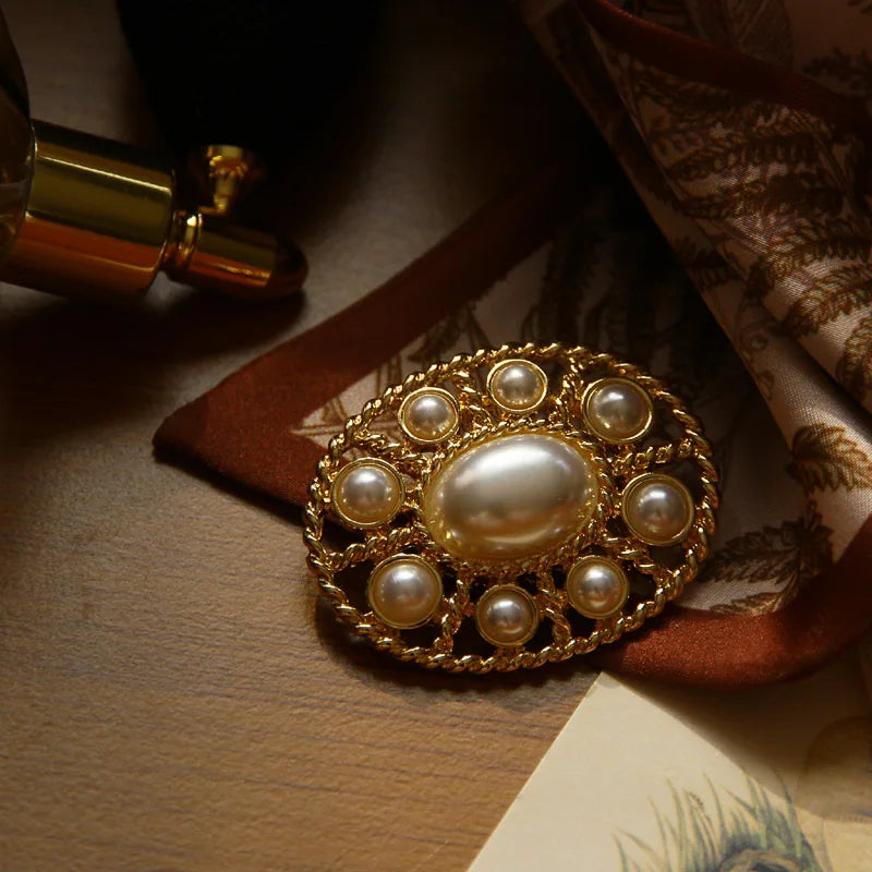 Golden Pearl Halo Brooch – Retro Glam Revival