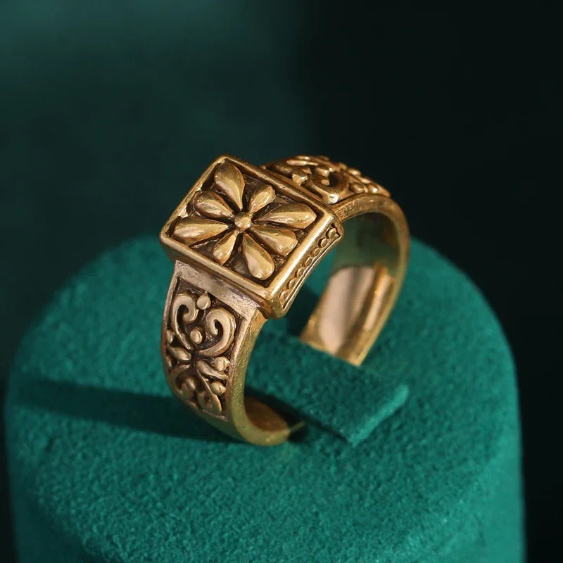 Vintage Antique Gold Plated Flower Square Ring - Simple & Elegant