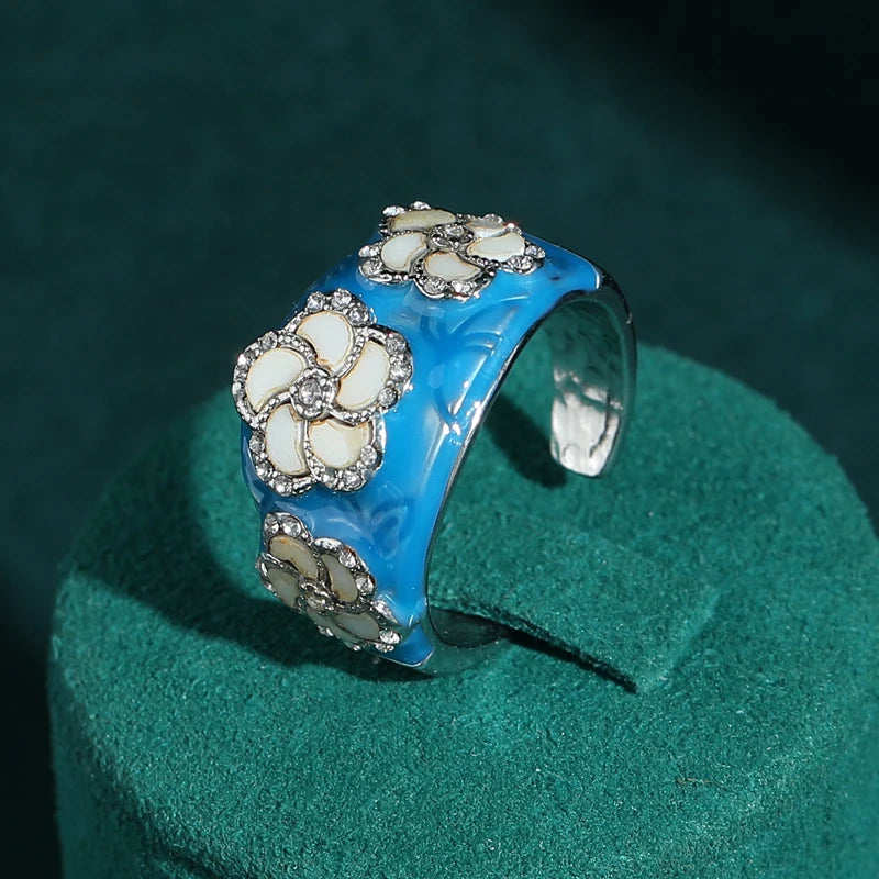 Vintage Blue Enamel & White Flower Gold Plated Cocktail Ring - Natural Stone Inlay