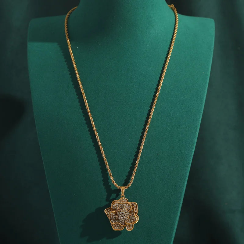 Vintage Camellia Rose Pendant Necklace – 1950s Romantic Garden Glam