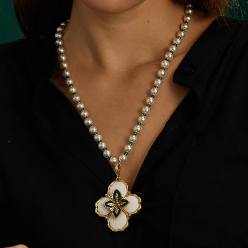 Retro Hollywood Freshwater Pearl Clover Necklace – Enamel & Rhinestone Pendant