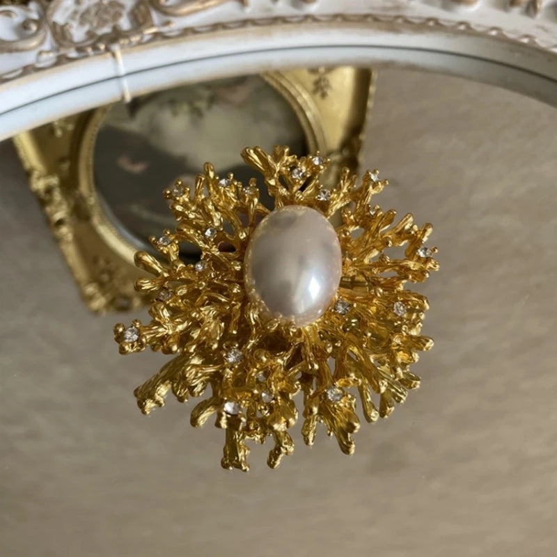Vintage 1960s Gold Sunburst Pearl Brooch