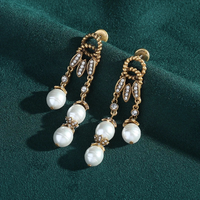 Retro Hollywood Baroque Pearl Tassel Earrings – Freshwater Drop Chandelier Pair