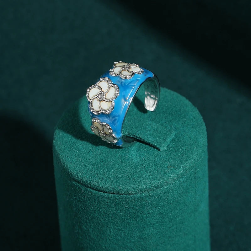 Vintage Blue Enamel & White Flower Gold Plated Cocktail Ring - Natural Stone Inlay