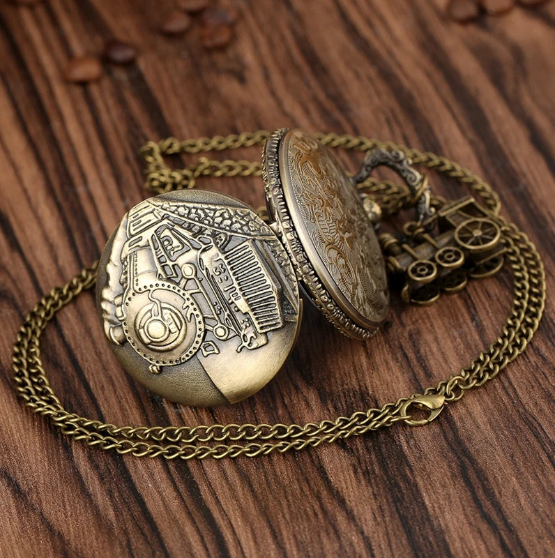 Steampunk Locomotive Pocket Watch – Victorian-Inspired Quartz Timepiece