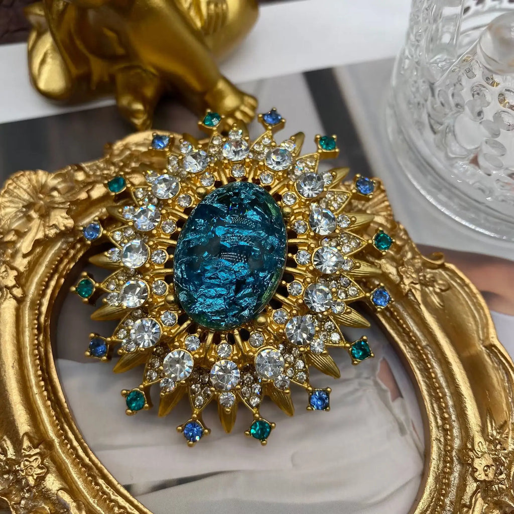 Vintage 1970s Glamour Starburst Crystal Brooch