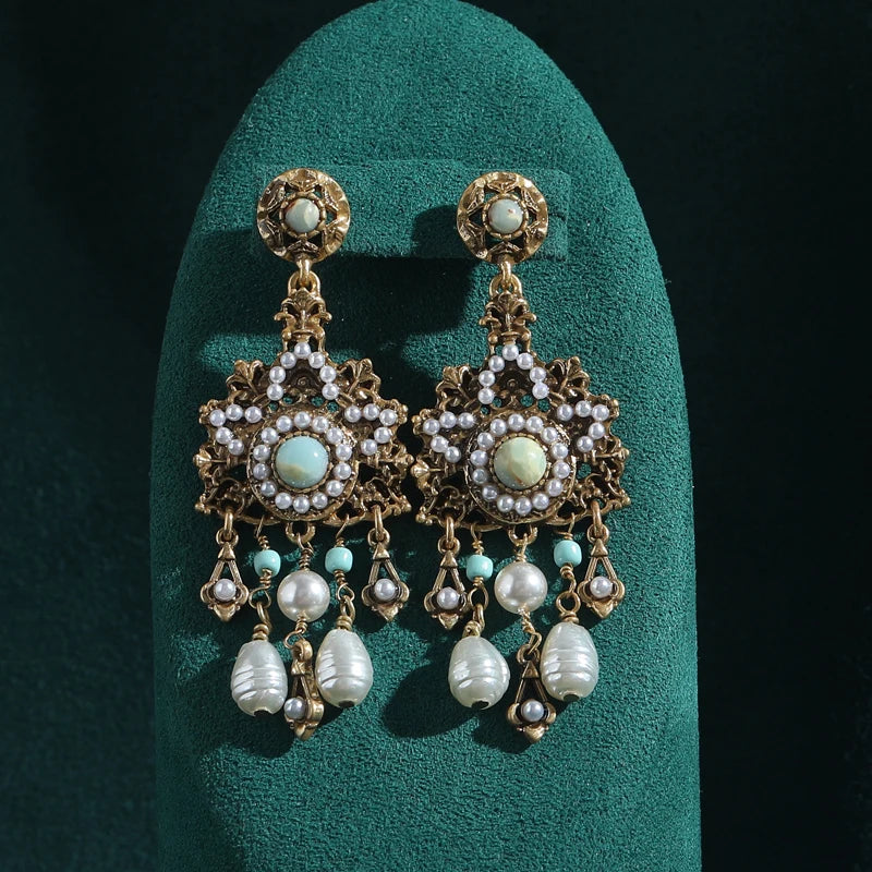 1950s Retro Hollywood Pearl Tassel Earrings – Semi-Baroque Drop Chandelier Pair