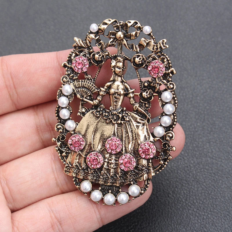 Victorian–Edwardian Goddess Brooch