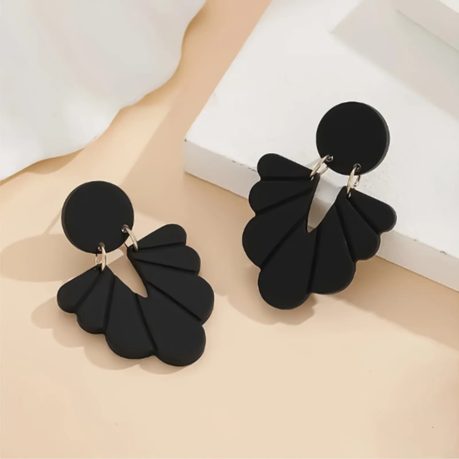 Retro Fan-Shaped Acrylic Earrings – Sculptural Mod Drama