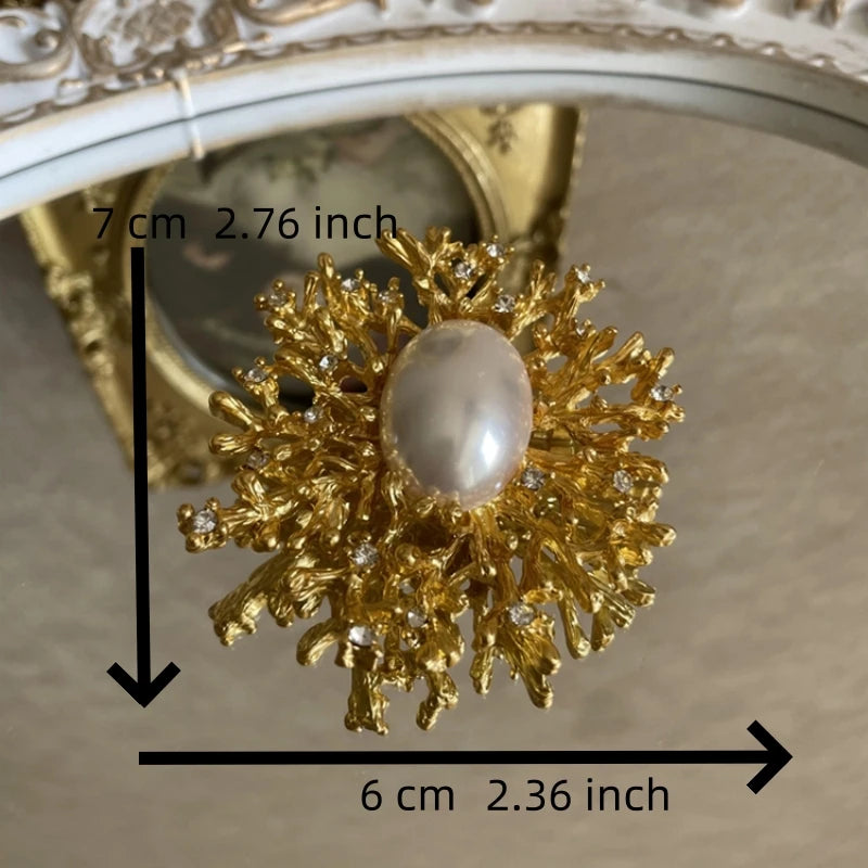 Vintage 1960s Gold Sunburst Pearl Brooch