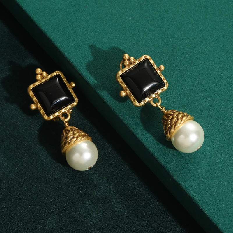 Square Black Agate & Pearl Drop Earrings – Vintage-Inspired Regal Glam