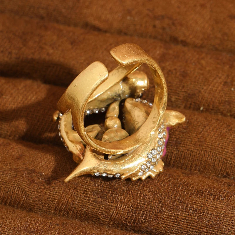 Vintage Pisces Fish Pearl Ring – Celestial Drama & Oceanic Opulence