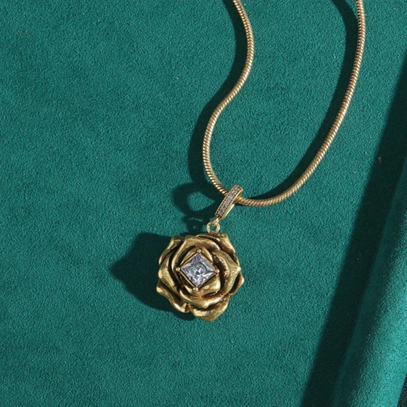 Vintage Gold Rose Flower Necklace – Deco Romance & Sculptural Elegance