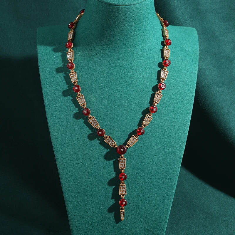 Vintage Red Glaze Snake Chain Pendant Necklace – Art Deco & Serpent Elegance