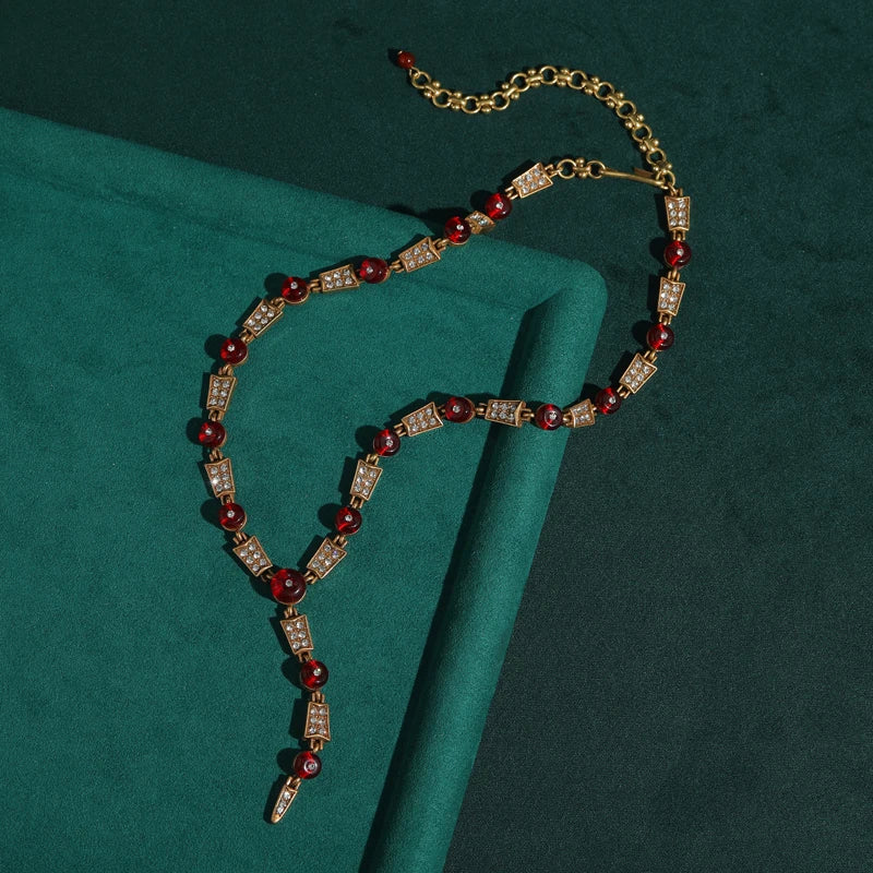 Vintage Red Glaze Snake Chain Pendant Necklace – Art Deco & Serpent Elegance