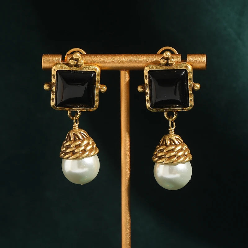 Square Black Agate & Pearl Drop Earrings – Vintage-Inspired Regal Glam