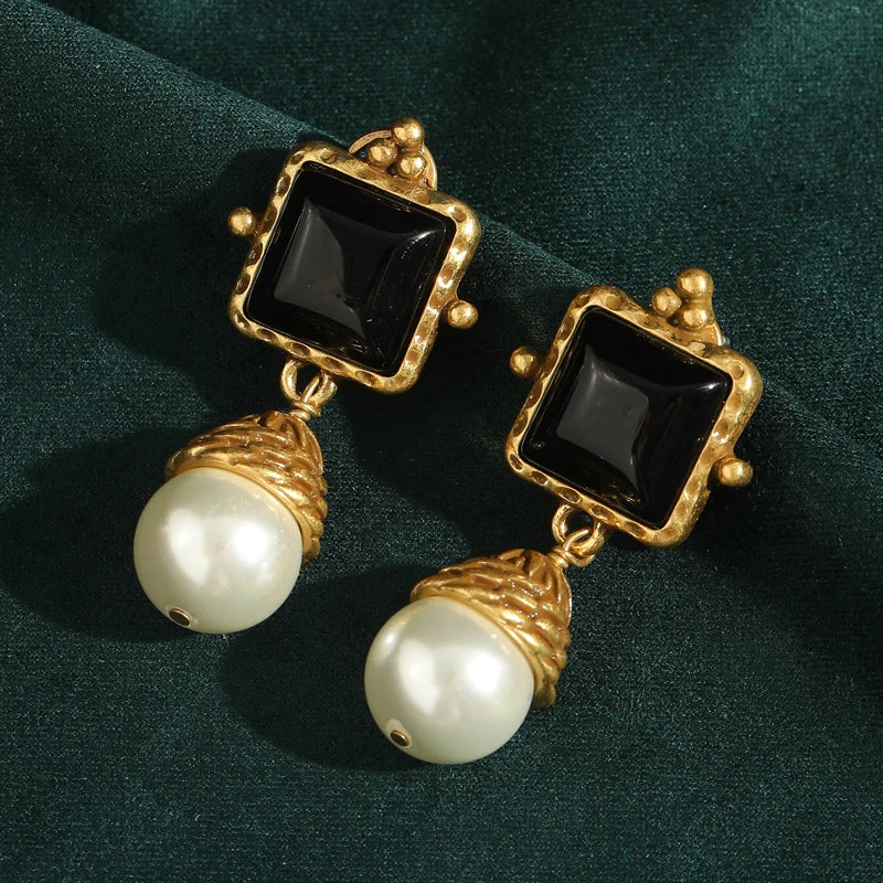 Square Black Agate & Pearl Drop Earrings – Vintage-Inspired Regal Glam