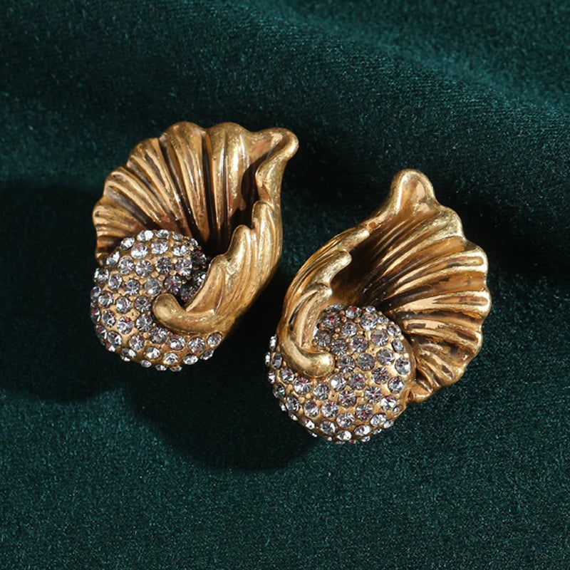 Conch Shell Rhinestone Earrings – Vintage-Inspired Oceanic Glam