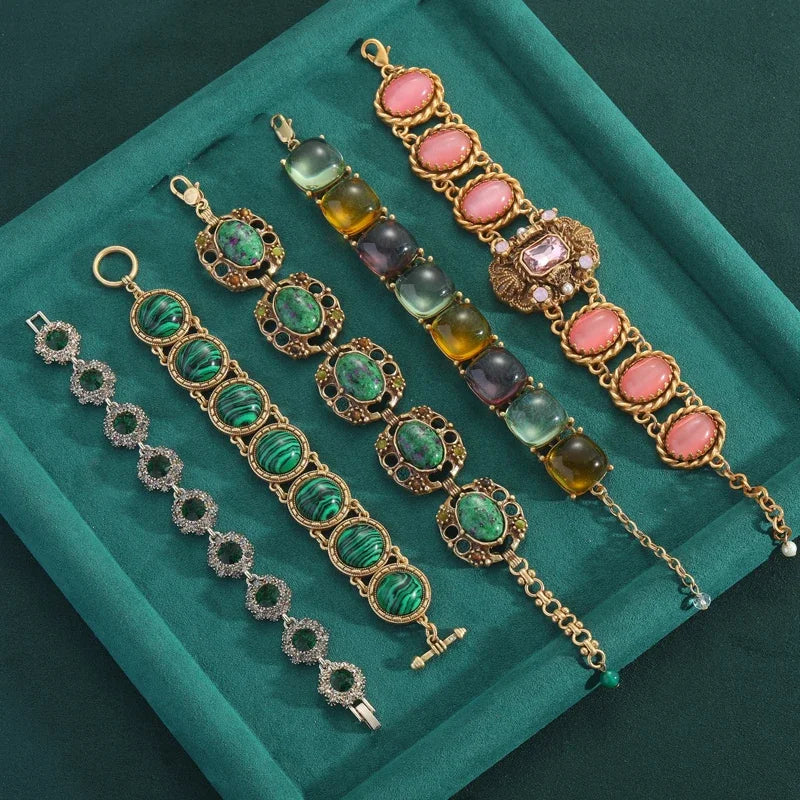 1950s Retro Hollywood Tiger Eye Bracelet – Gold-Plated Round Statement