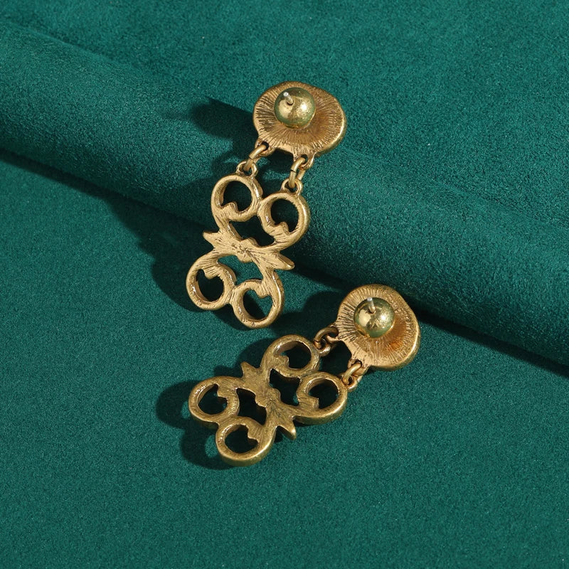 Art Deco Green Agate Butterfly Drop Earrings – Hollow Scroll Statement Pair