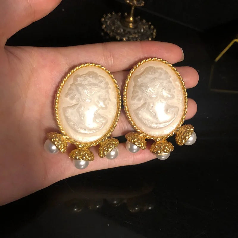 Retro Goddess Cameo & Faux Pearl Clip-On Earrings