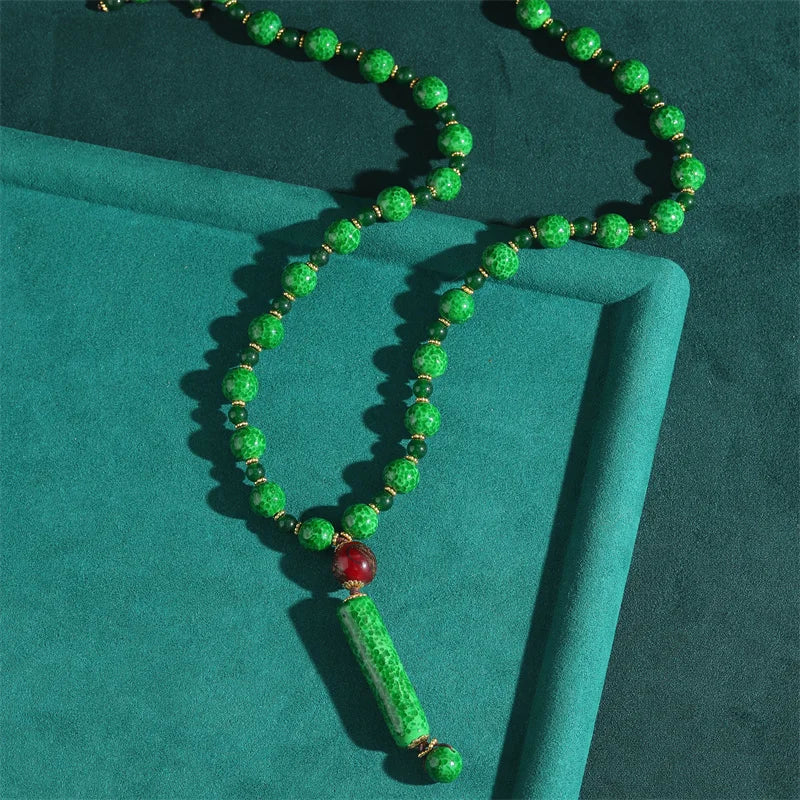Vintage Emerald Green Beaded Necklace with Tassel Pendant