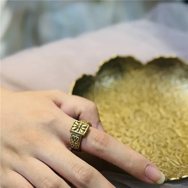 Vintage Antique Gold Plated Flower Square Ring - Simple & Elegant