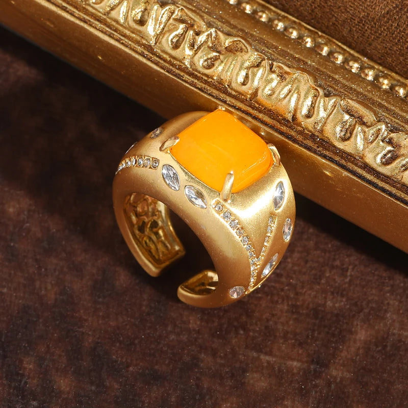 Vintage Yellow Agate & Blue Rhinestone Gold-Plated Statement Ring – Adjustable